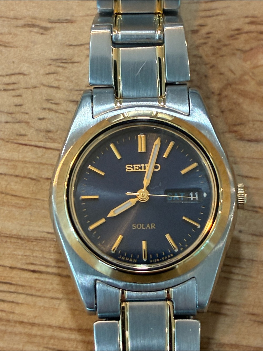 Seiko Solar V138-0AA0 Two-Tone Quartz Analog Blue Face Womens Watch Tested